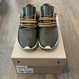 Esseutesse Army Green Fringe Sneaker Size 37